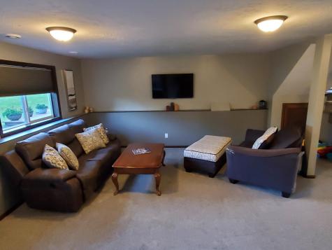 822 Deer Path Montgomery MN 56069