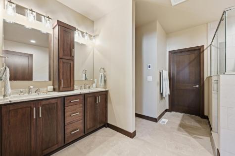 4257 Pine Parkway S Fargo ND 58104
