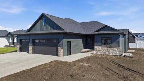 4257 Pine Parkway S Fargo ND 58104