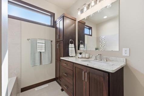 4257 Pine Parkway S Fargo ND 58104