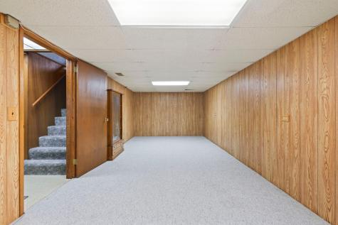 65 Logan Avenue E West Saint Paul MN 55118