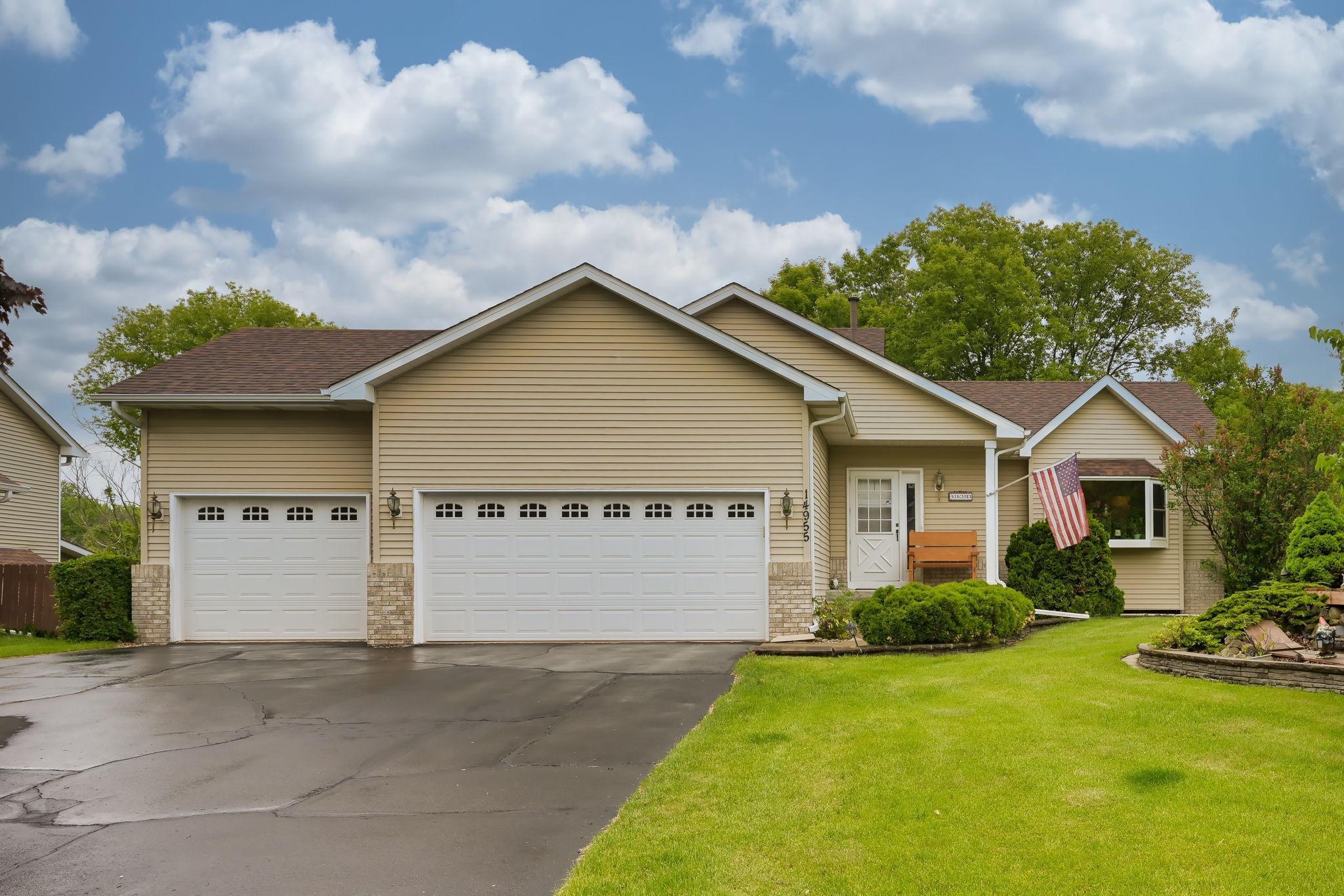 14955 Oakcrest Circle Savage MN 55378