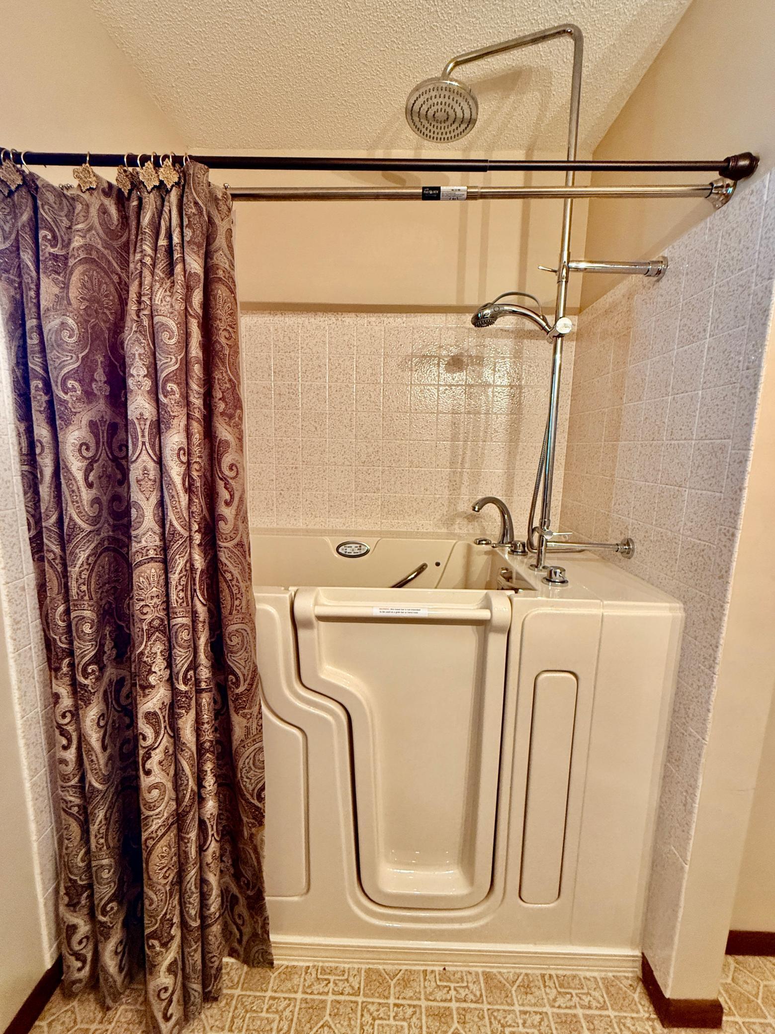 146 Washington Avenue Alden MN 56009