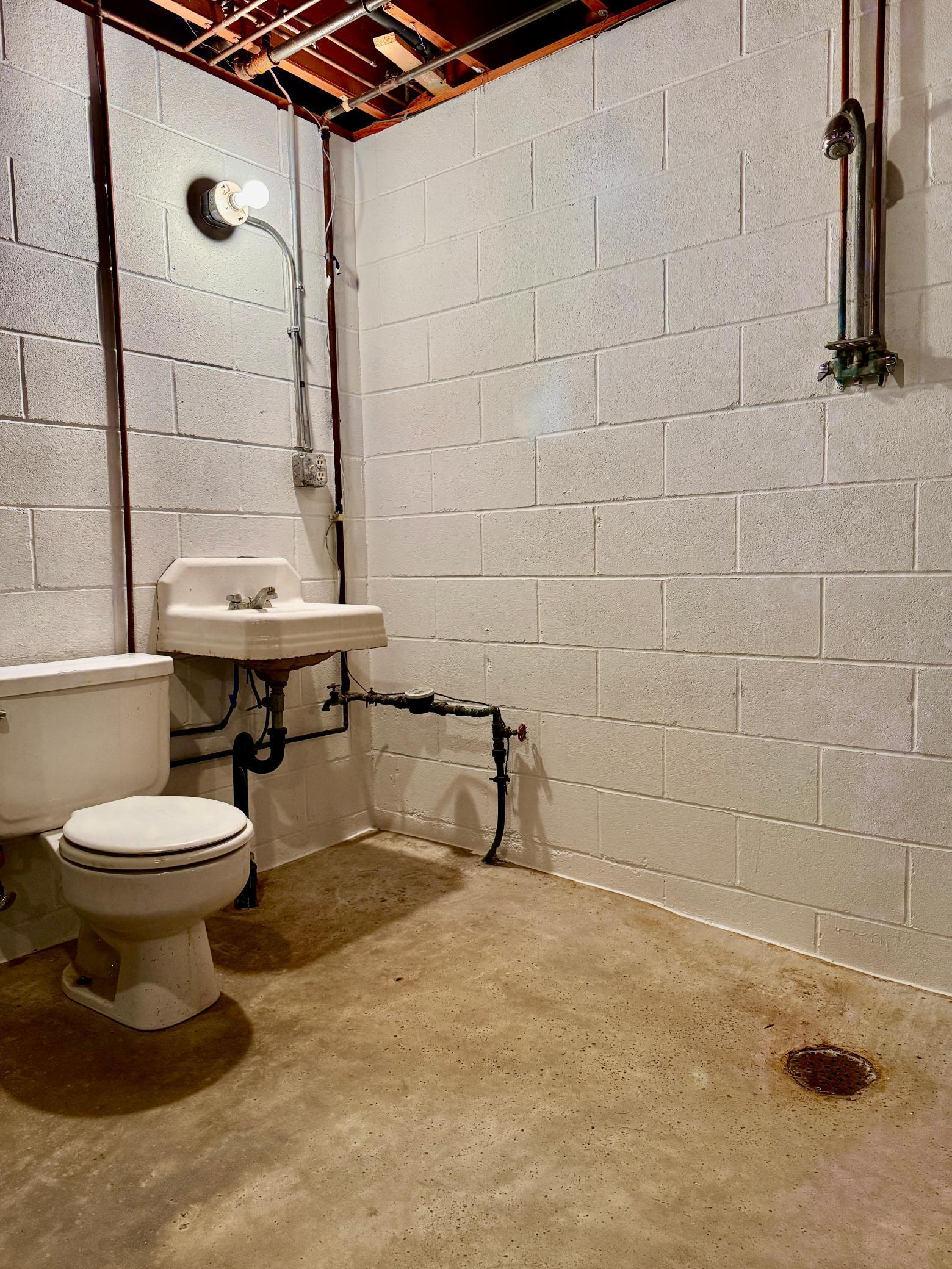 146 Washington Avenue Alden MN 56009