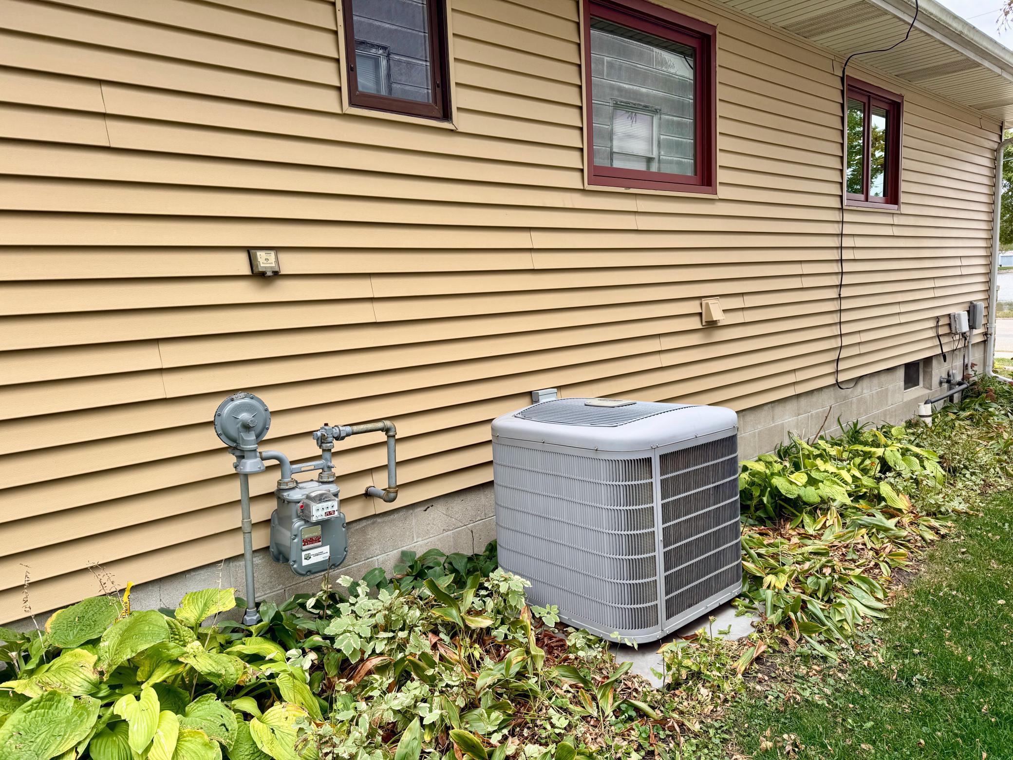 146 Washington Avenue Alden MN 56009