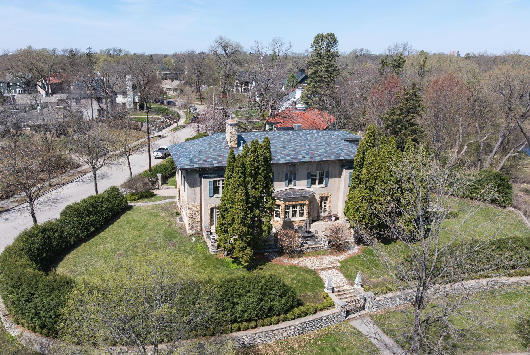 2728 Dean Parkway Minneapolis MN 55416