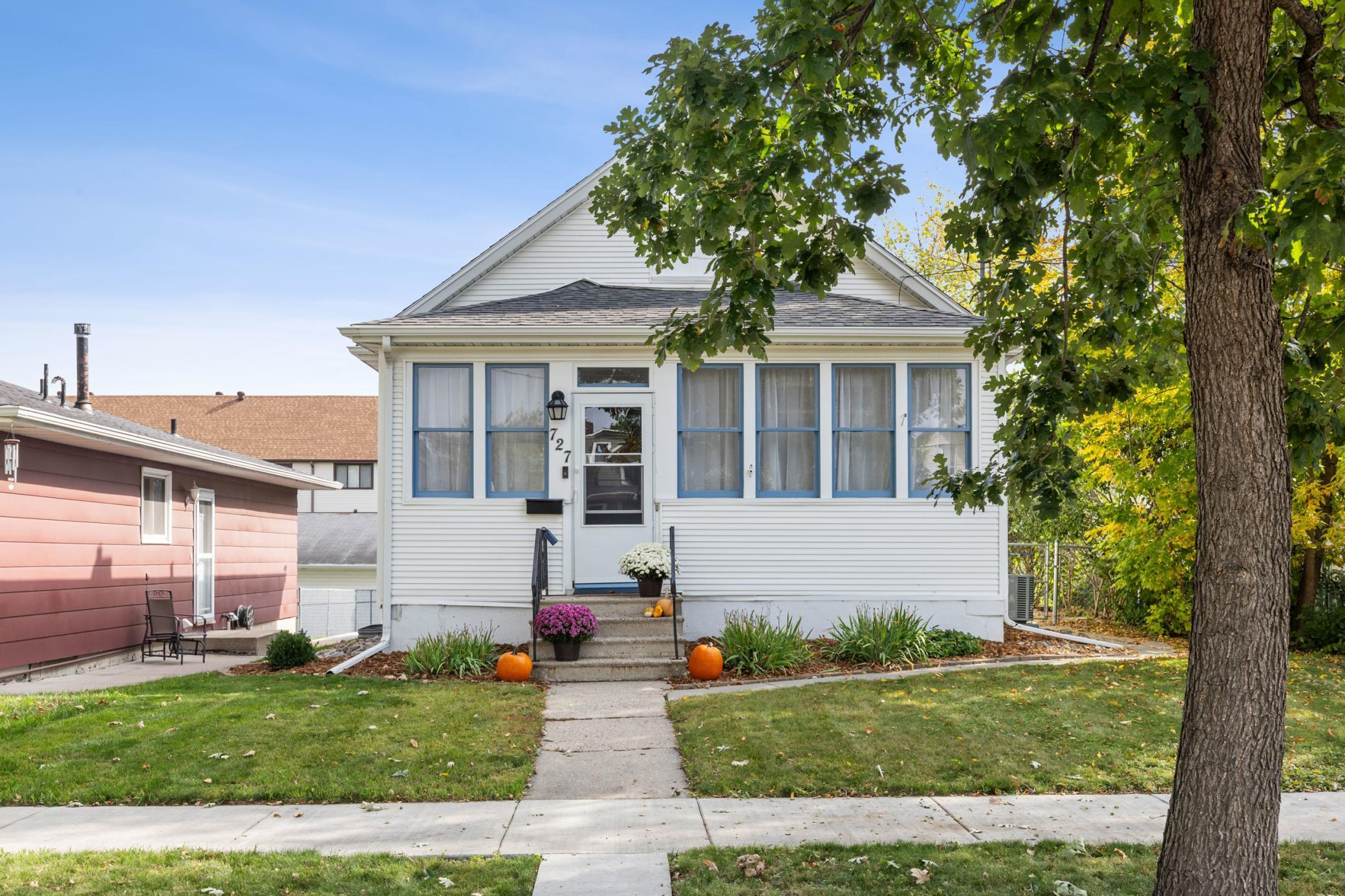 727 Oak Street N Fargo ND 58102