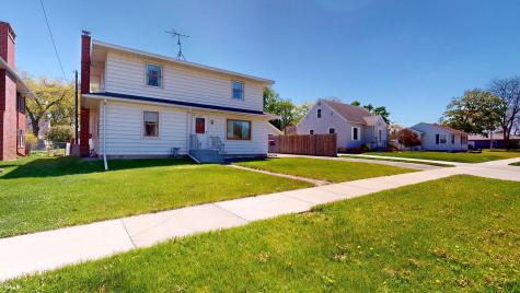 406 Giles Place Albert Lea MN 56007