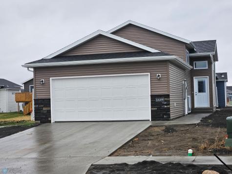 6649 Samuel Drive Horace ND 58047