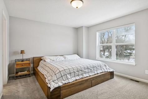 2280 Polar Way North Saint Paul MN 55109