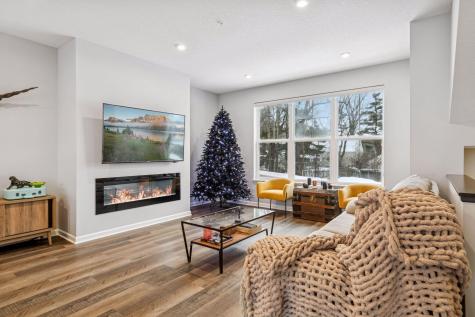 2280 Polar Way North Saint Paul MN 55109