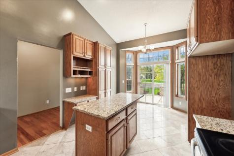 6913 Connelly Circle Savage MN 55378