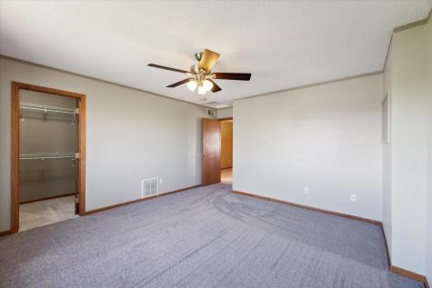 6913 Connelly Circle Savage MN 55378