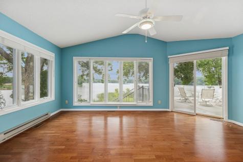10957 Highway 71 NE Spicer MN 56288