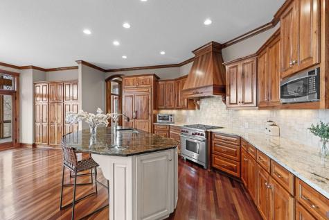 27665 Virginia Cove Excelsior MN 55331