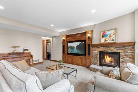 27665 Virginia Cove Excelsior MN 55331