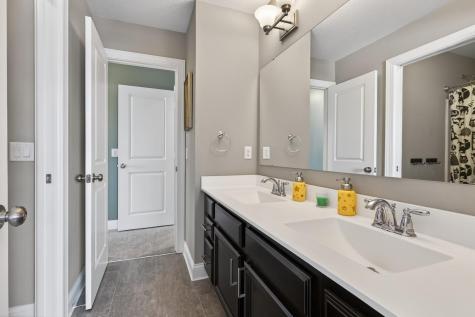 303 Primrose Path N Bayport MN 55003