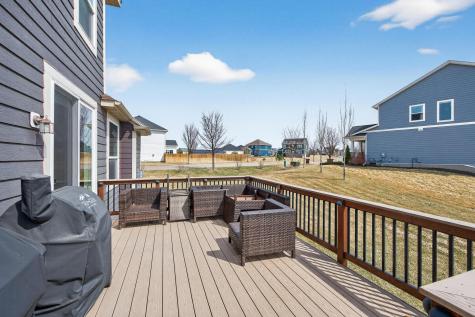 303 Primrose Path N Bayport MN 55003
