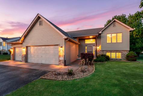 28359 Lakeside Way Lindstrom MN 55045