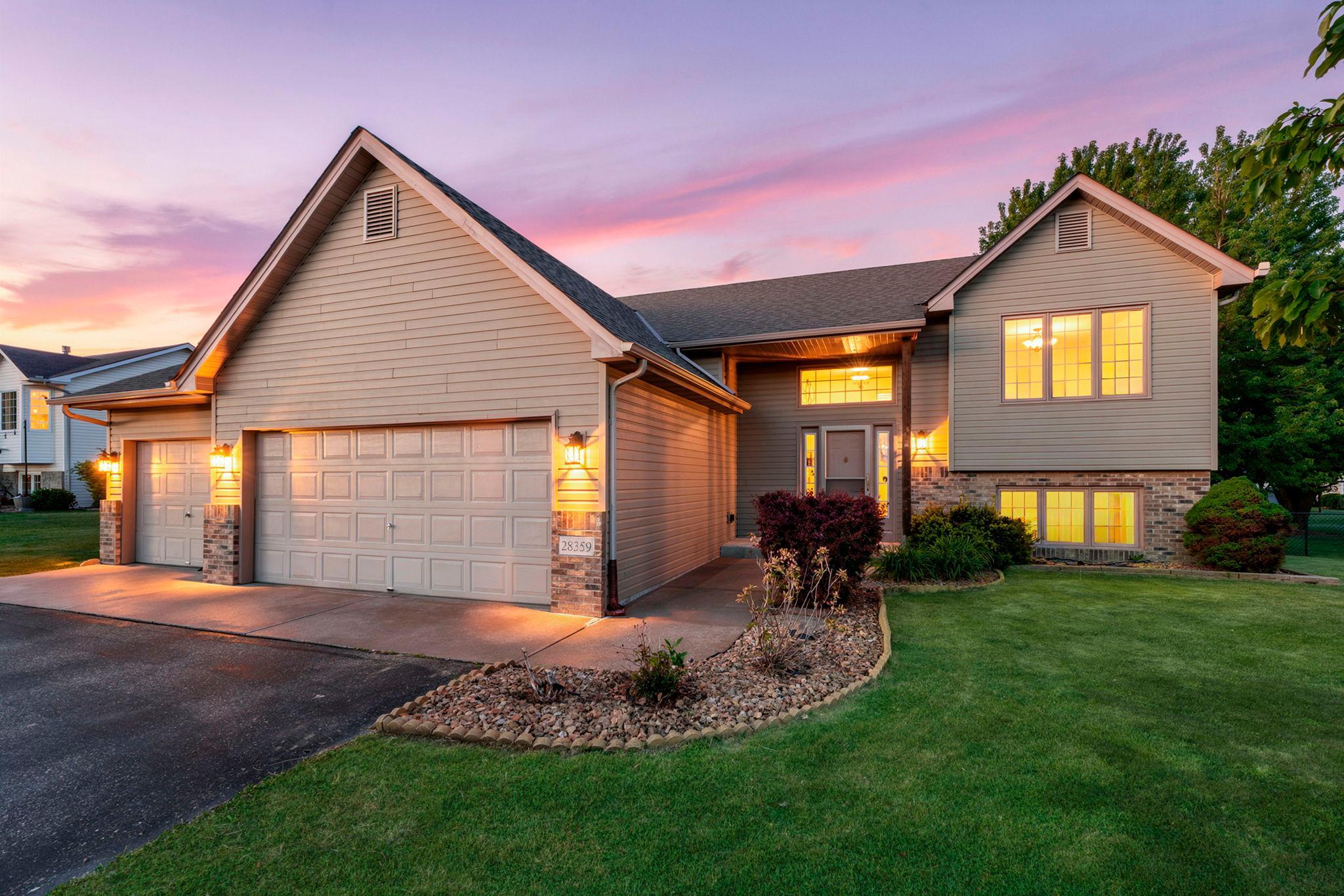 28359 Lakeside Way Lindstrom MN 55045