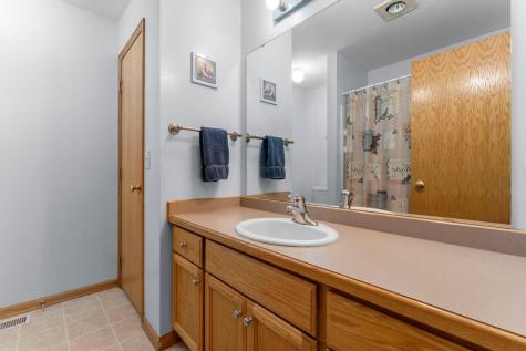 28359 Lakeside Way Lindstrom MN 55045