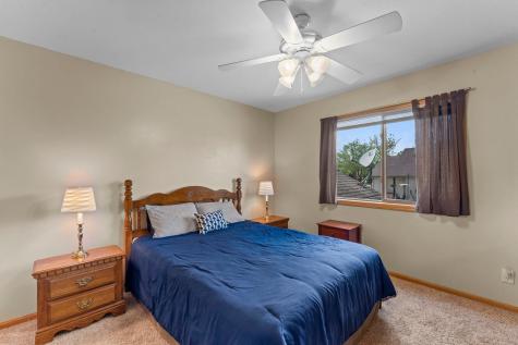 28359 Lakeside Way Lindstrom MN 55045