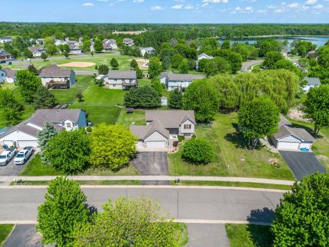 28359 Lakeside Way Lindstrom MN 55045