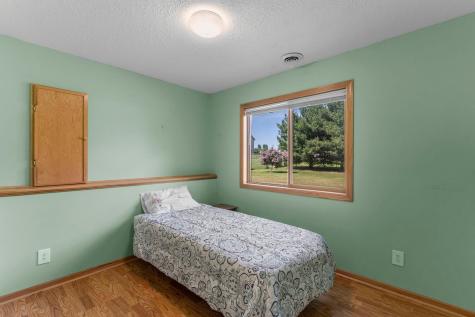 28359 Lakeside Way Lindstrom MN 55045