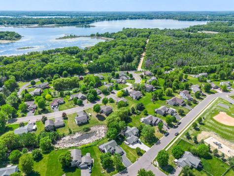 28359 Lakeside Way Lindstrom MN 55045