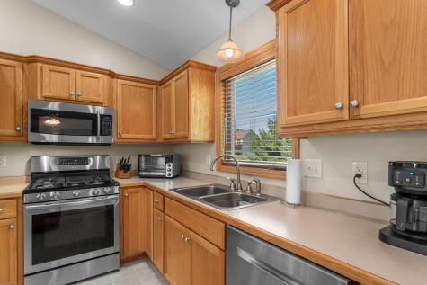 28359 Lakeside Way Lindstrom MN 55045