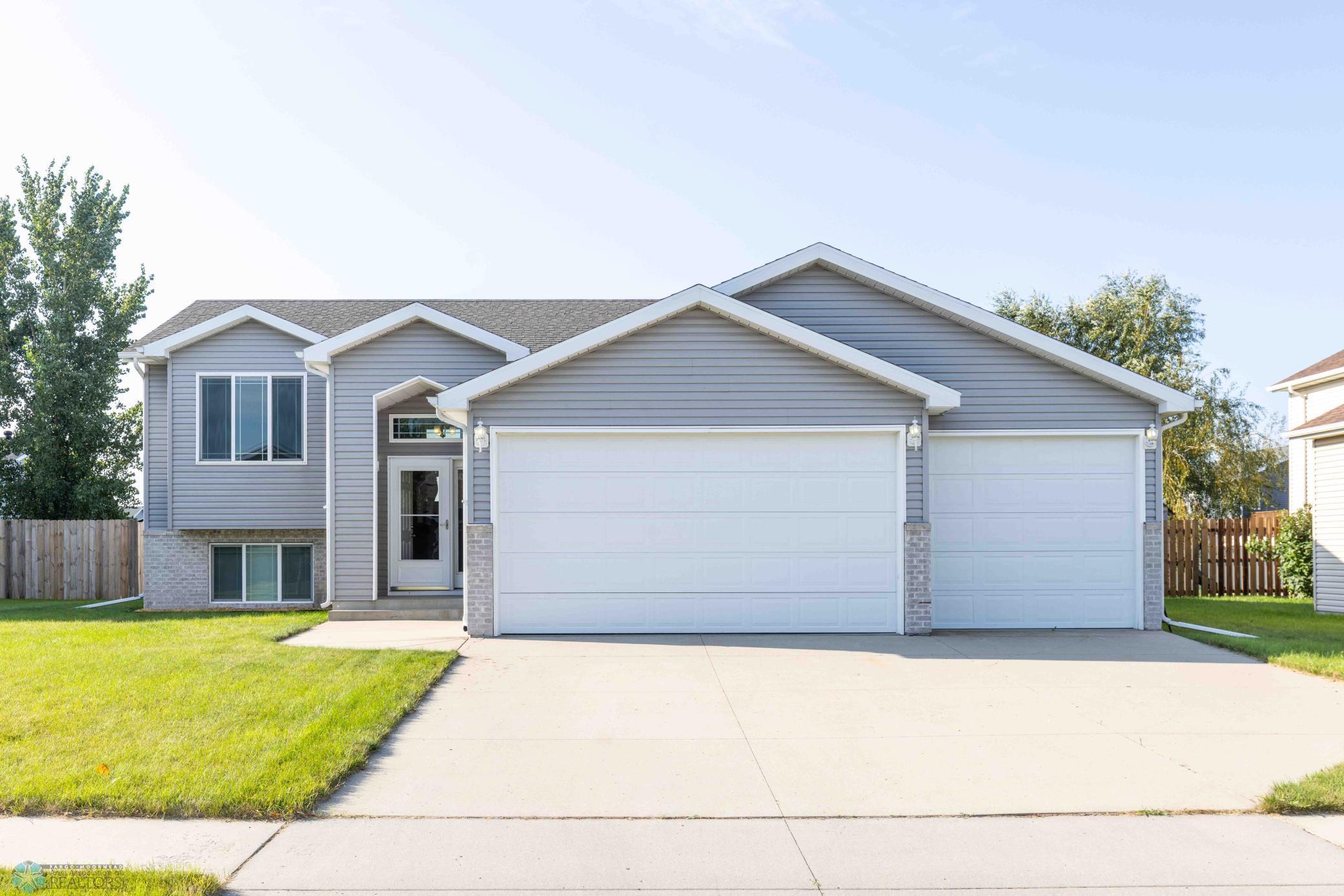 1813 43rd Avenue S Moorhead MN 56560