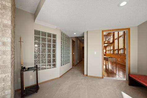8325 Ox Yoke Circle Maple Plain MN 55359