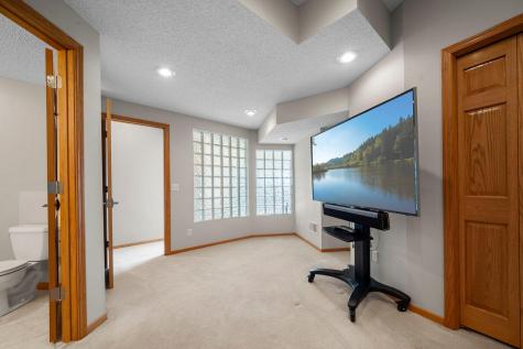 8325 Ox Yoke Circle Maple Plain MN 55359