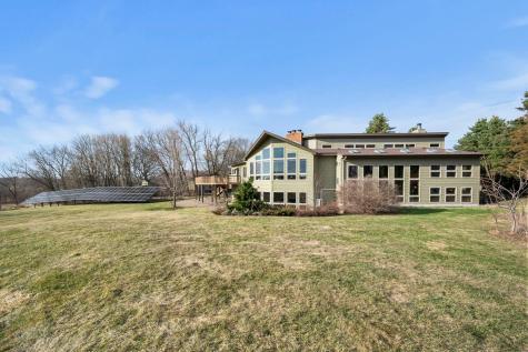 8325 Ox Yoke Circle Maple Plain MN 55359