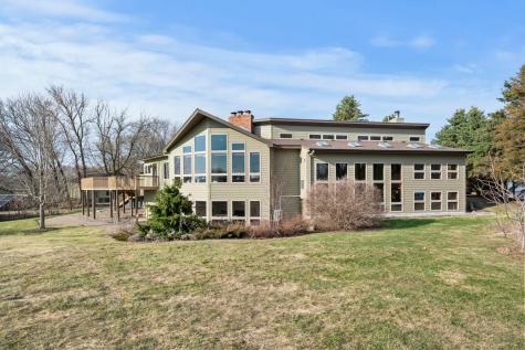 8325 Ox Yoke Circle Maple Plain MN 55359