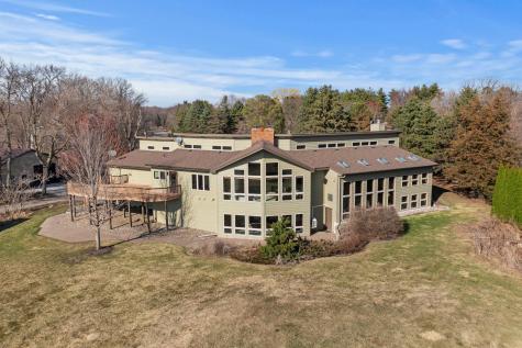 8325 Ox Yoke Circle Maple Plain MN 55359