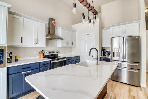 1154 60th Avenue W West Fargo ND 58078