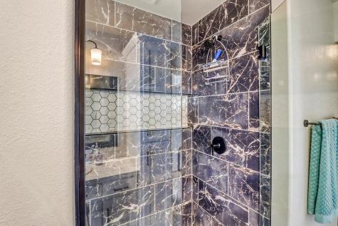 1154 60th Avenue W West Fargo ND 58078