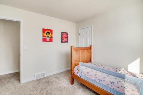 1154 60th Avenue W West Fargo ND 58078