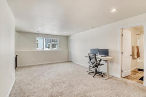 1154 60th Avenue W West Fargo ND 58078