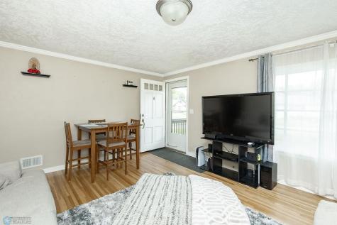 1337 4th Avenue S Moorhead MN 56560