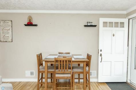 1337 4th Avenue S Moorhead MN 56560