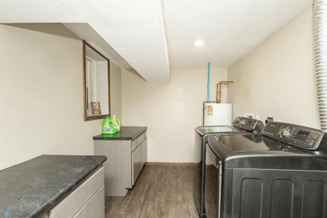 1337 4th Avenue S Moorhead MN 56560