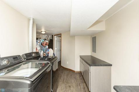 1337 4th Avenue S Moorhead MN 56560