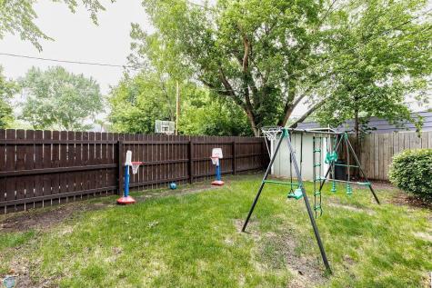 1337 4th Avenue S Moorhead MN 56560