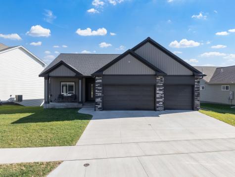1962 Hadley Hills Drive NE Rochester MN 55906
