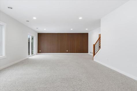 1962 Hadley Hills Drive NE Rochester MN 55906