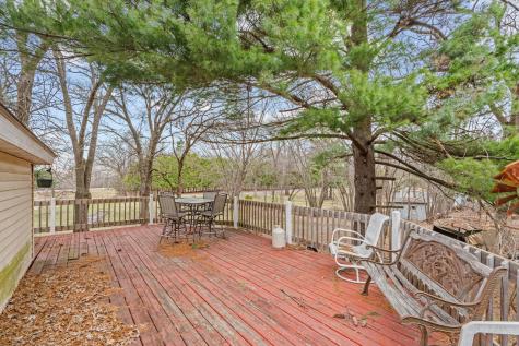 815 333rd Avenue NE Cambridge MN 55008