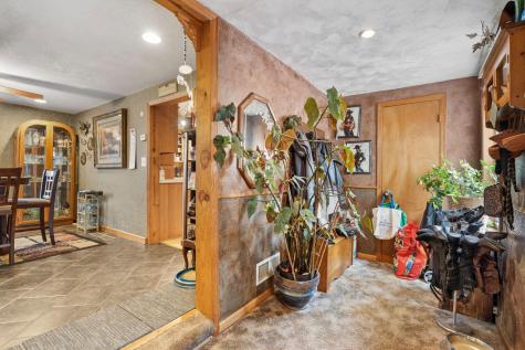 815 333rd Avenue NE Cambridge MN 55008
