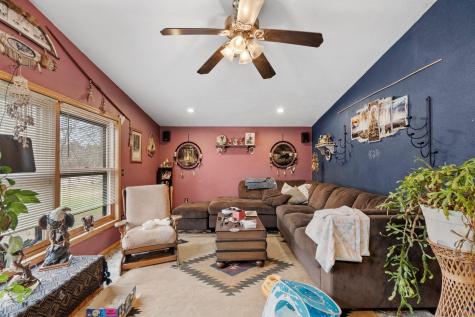 815 333rd Avenue NE Cambridge MN 55008